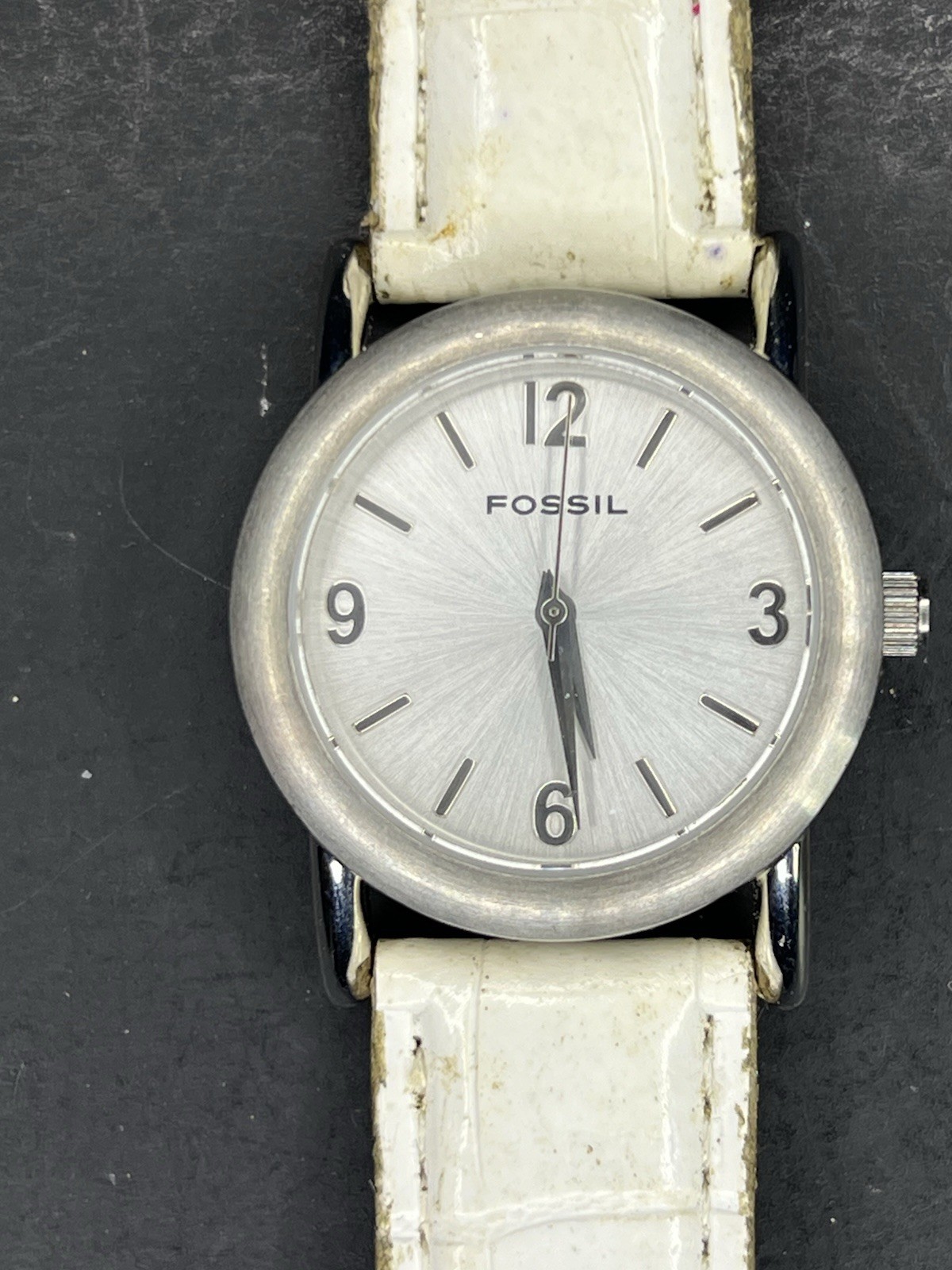 Gossip 30mm Women’s Silver Case NEW BATTERY White Dial White Lthr Strap (551)
