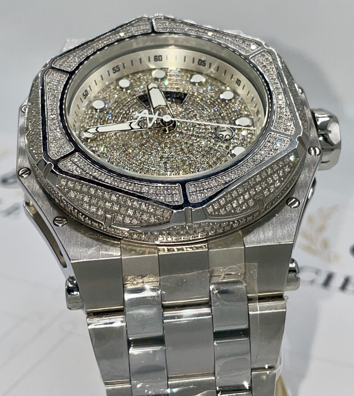 Invicta Reserve Carbon Hawk, 54.50mm, Stainless Steel 4.28ctw Pave Diamond 38943
