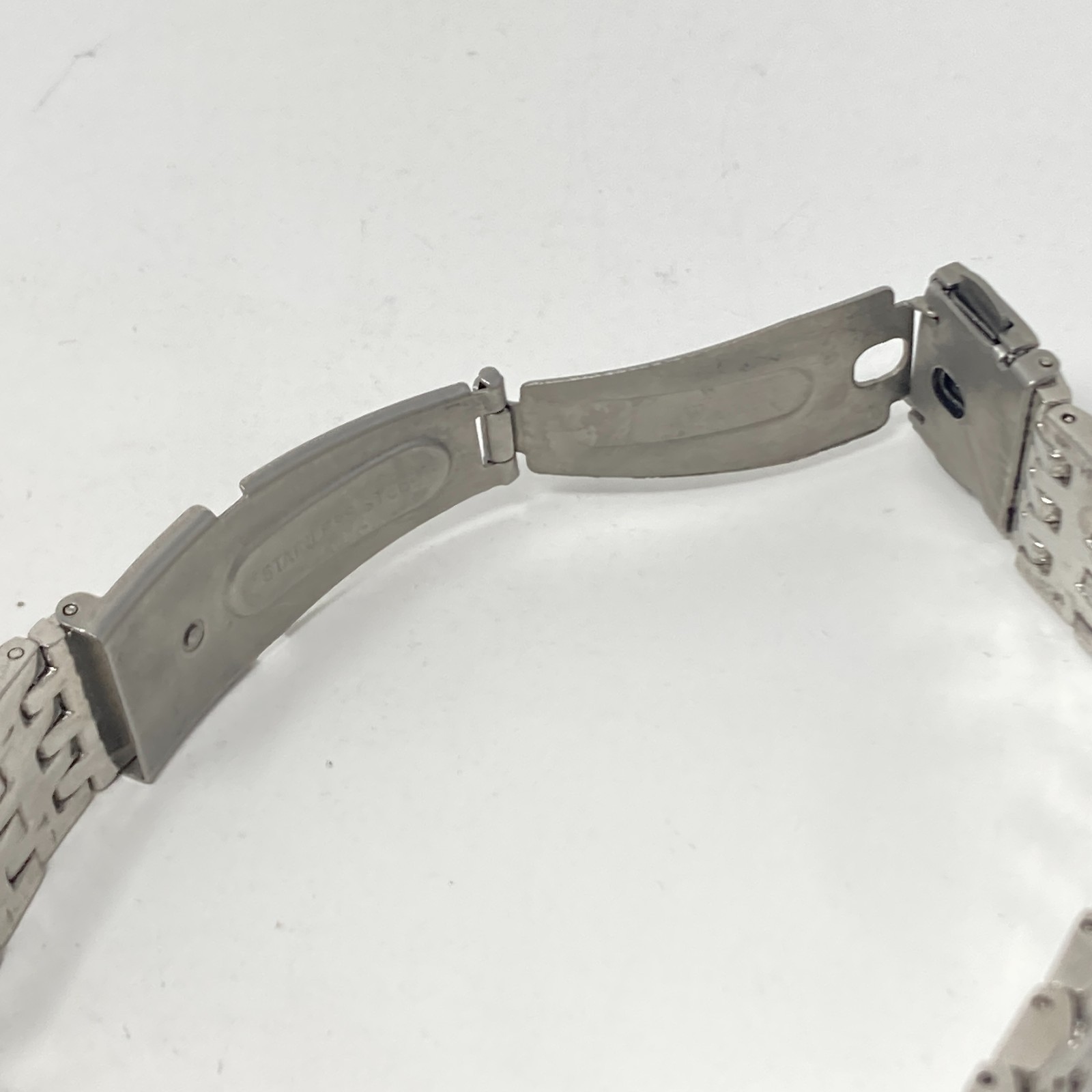 Rampage Womens Watch 36mm Floral Crystals Silver Tone Black Bling New Battery 8″