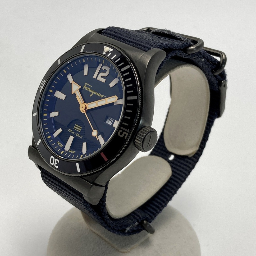 Salvatore Ferragamo 1898 Date Navy Quartz Men’s Watch Used From Japan