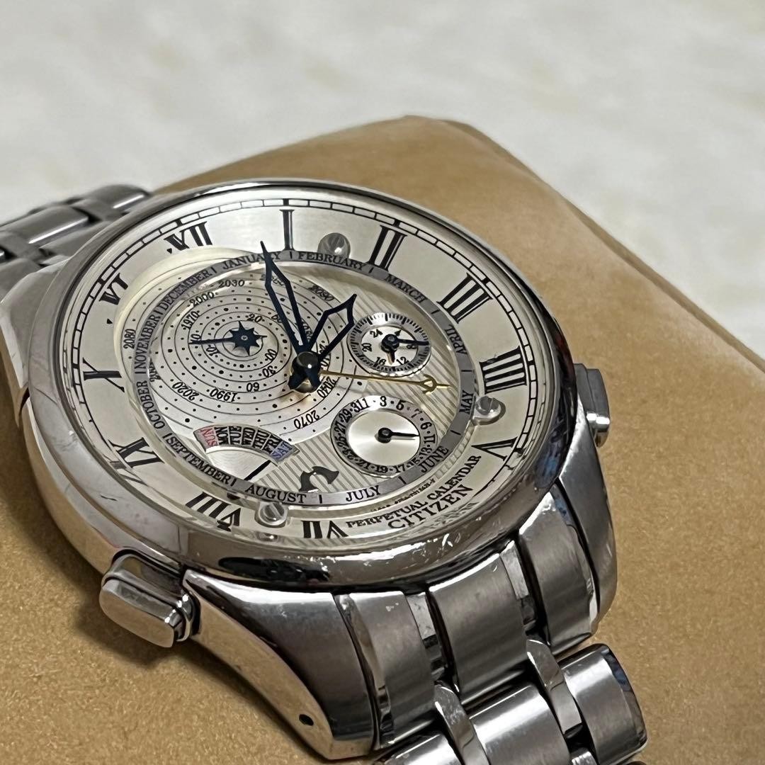 CITIZEN Campanola 408 CTR57-0981 Quartz Men’s Watch Japan Design Luxury Elegant