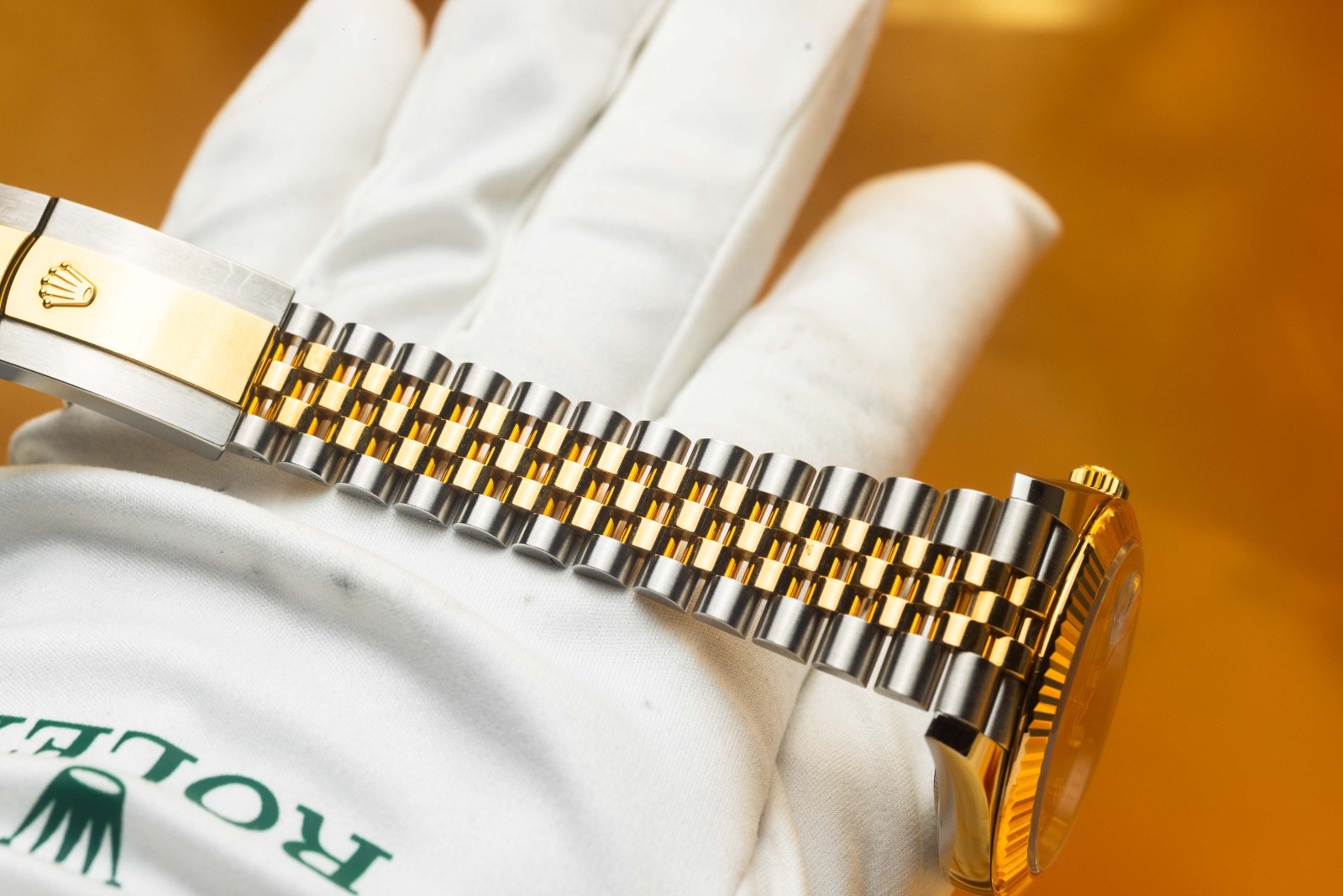 Rolex Datejust 41 Black Diamond Dial – Gold and Silver Jubilee Bracelet – 126333