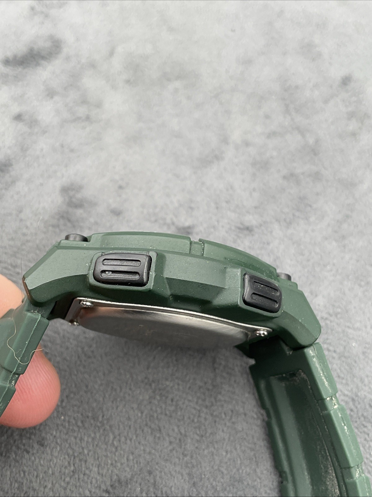 LORUS MULTIFUNCTION DIGITAL WATCH GREEN SILICONE STRAP NEW WITHOUT BOX