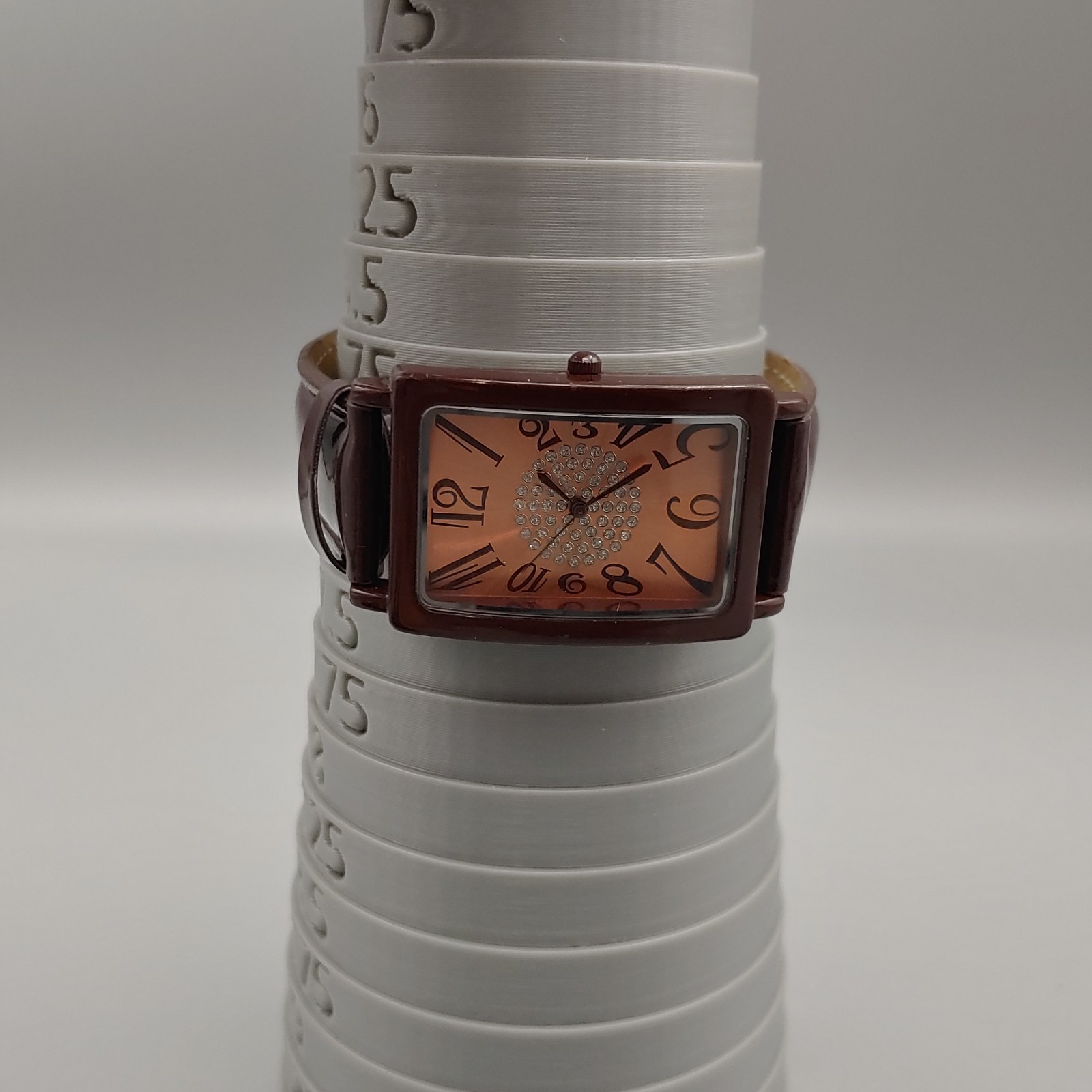 Y2K Xhilaration Watch 29mm Brown Rosegold Dial Rectangle 7″ FMDX162 Japan Quartz