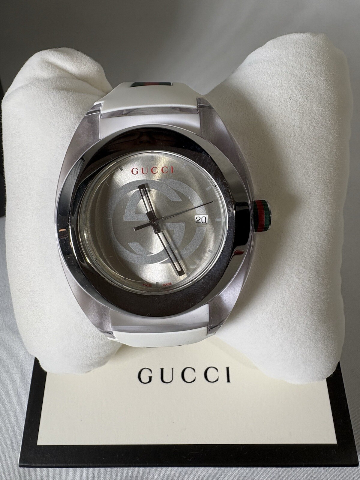 Gucci YA137102 Unisex Sync XXL Rubber Swiss Quartz Watch – White