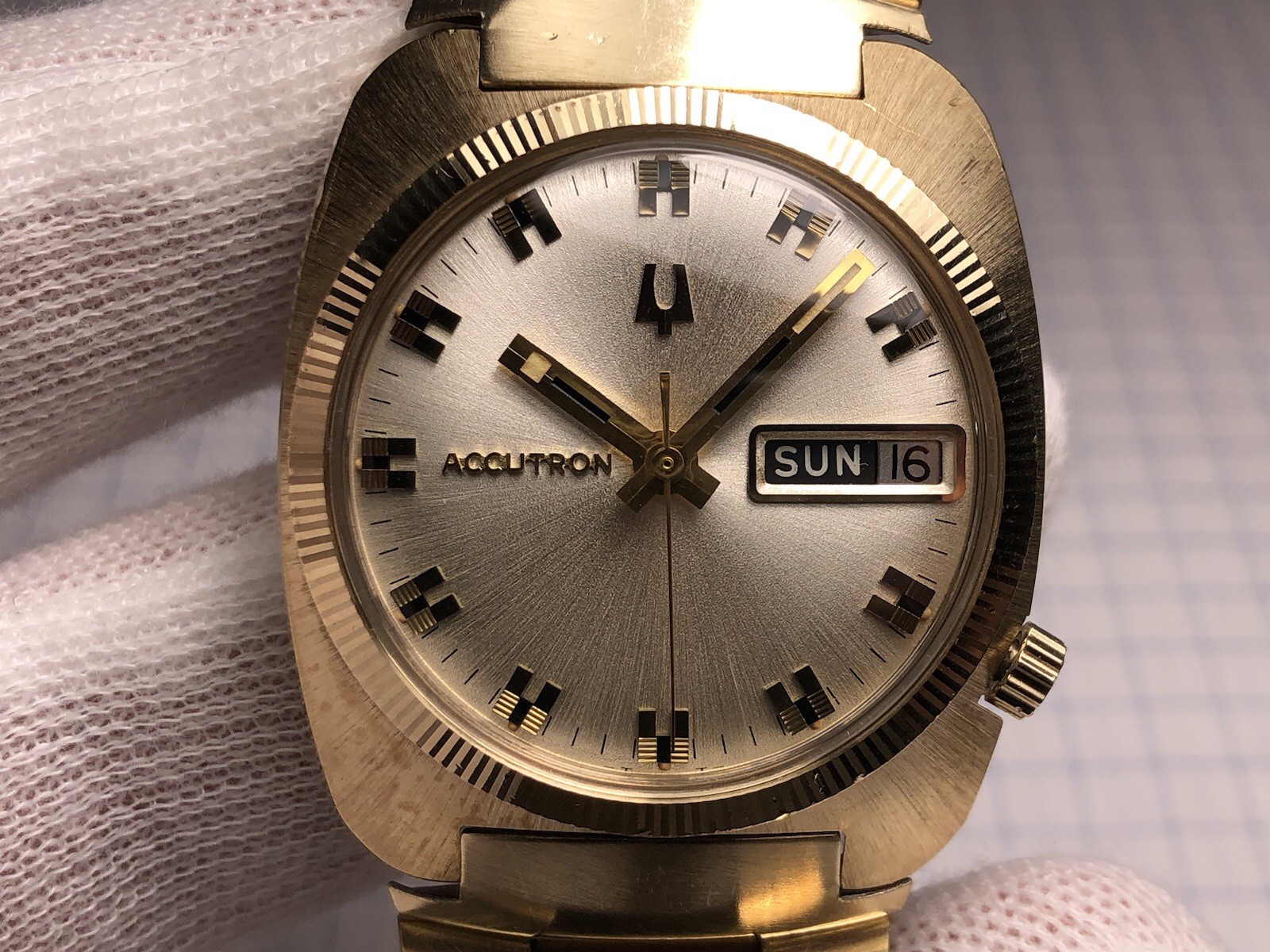 Vintage 1971 Bulova Accutron «AK» Day Date Tuning Fork 2182 Watch w/t Bracelet!