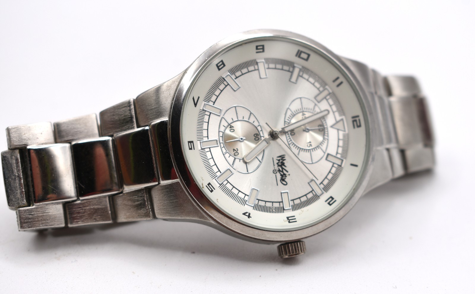 Men’s Mossimo Metal Watch-does run