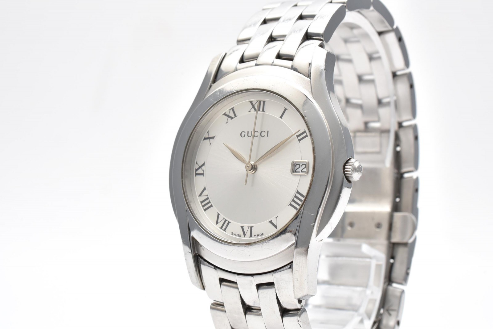 Authentic Gucci 5500M Quartz Silver Dial Date Watch