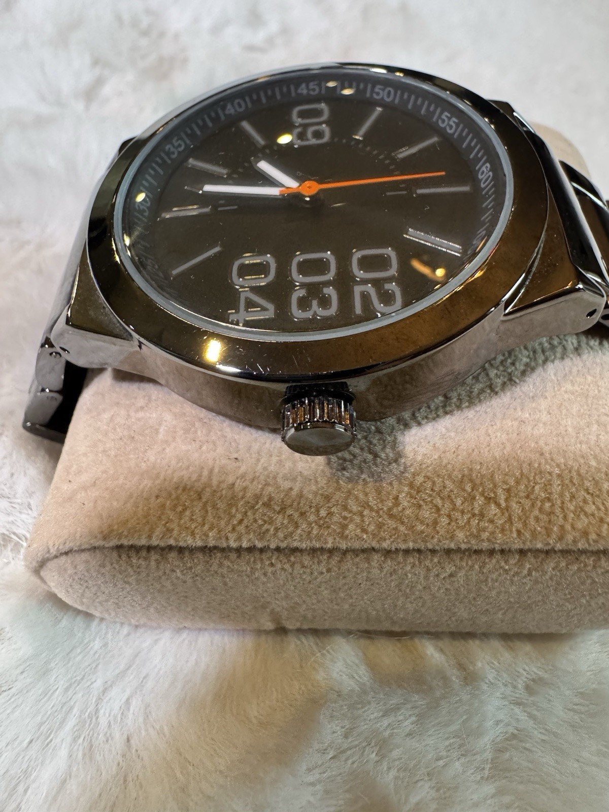 Mossimo Men’s Quartz Analog Black Dial Metal Bracelet Fixed Bezel Seconds