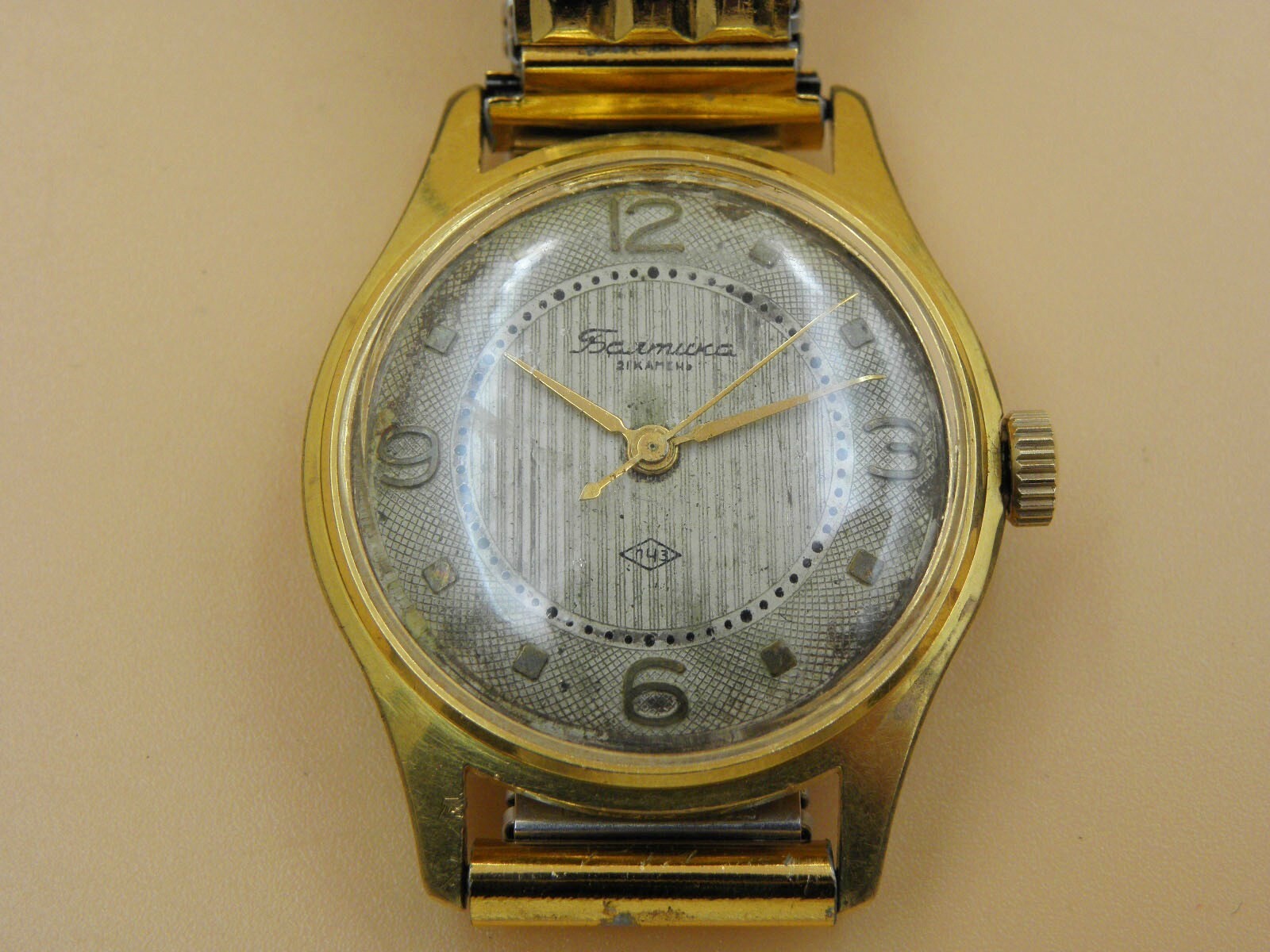 Extremely Soviet BALTIKA Guilloch dial Raketa W/F watch 21J 1960s Hard to Find