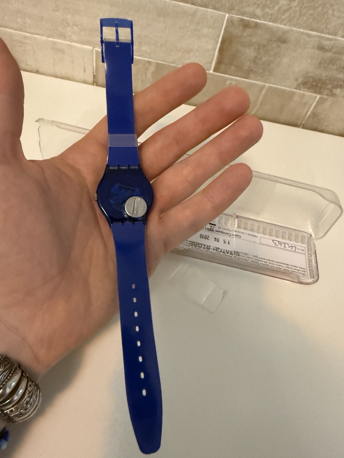 1997 SWATCH GENT GN176 VALENTINE’S SPECIAL LOVE BITE