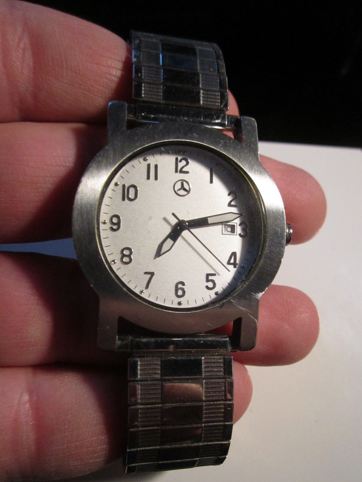 MERCEDES WATCH HEAVY CASE SCREW ON BACK – FITS TO 9″ WRIST – BBA44