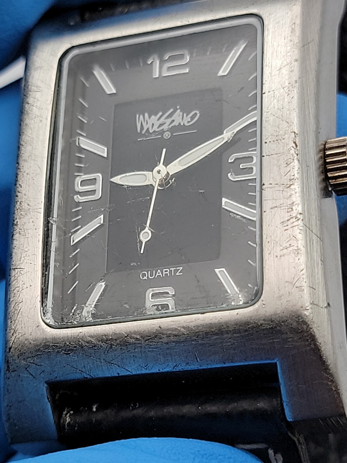 Mossimo Unisex Watch 29mm Black Leather Band 5.75″-7.5″, Runs*
