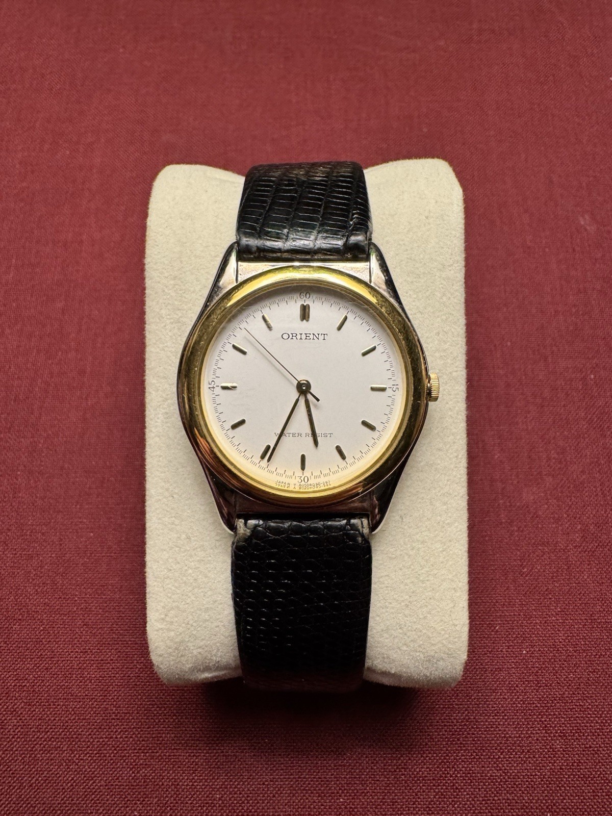 Orient B050RQ90-297 Quartz Dress Watch 32mm Two-Tone Gold Bezel w/ Leather Strap