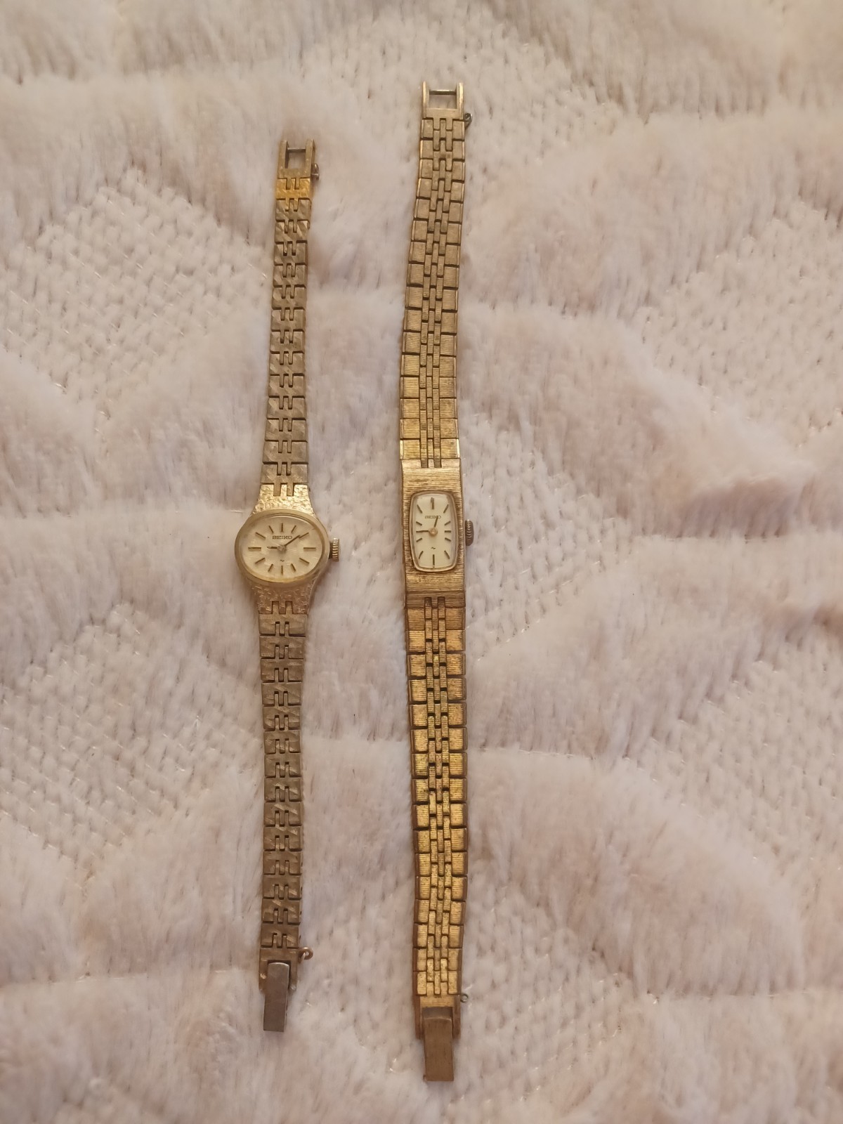 Lot Of 2 Vintage Seiko Watches 11-7619 & 1520-3339 Gold Tone Untested For Repair