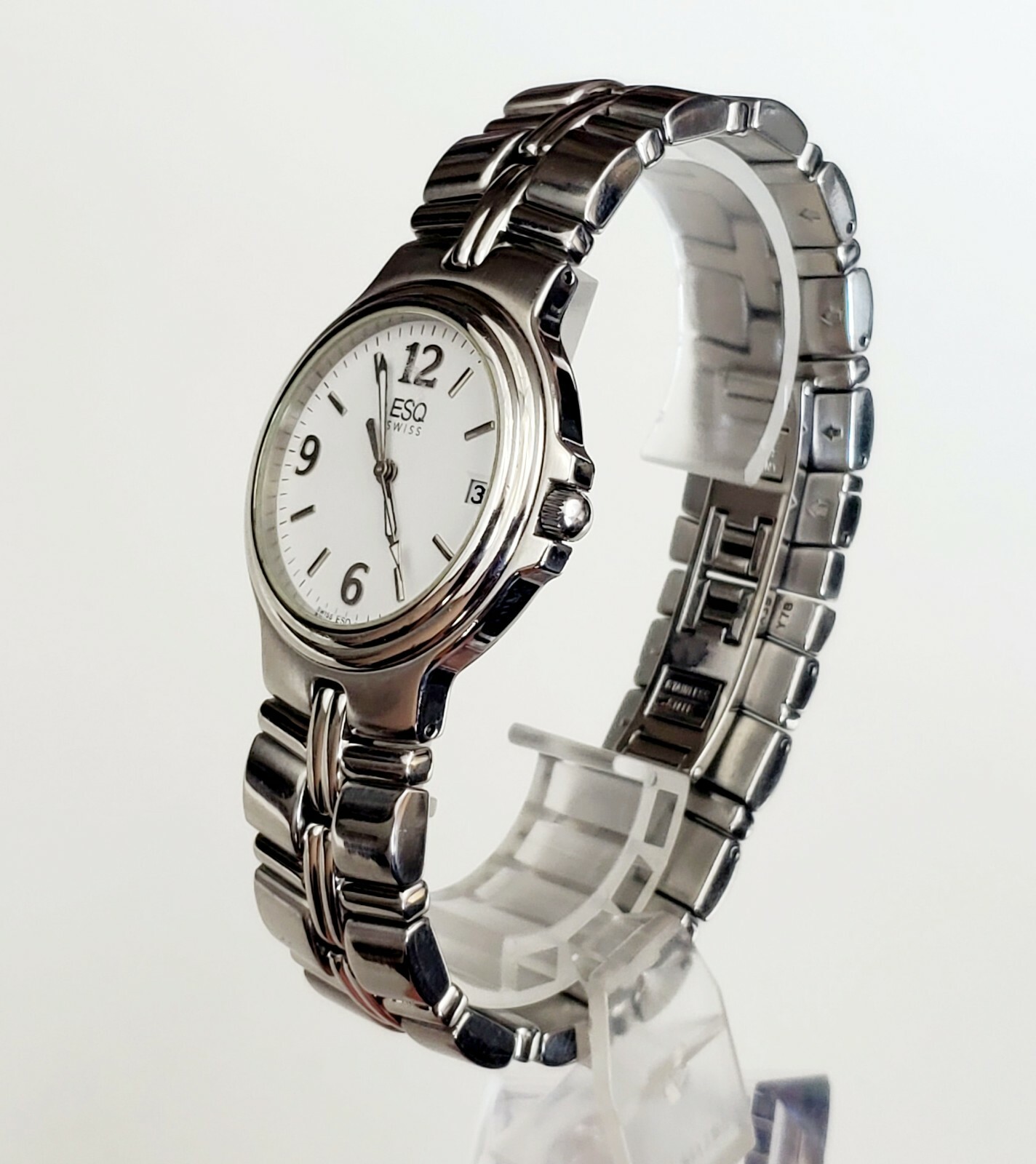 Unisex Watch ESQ SWISS E3698. Midsize