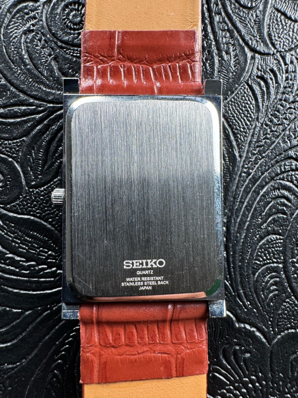 RARE BLUE Vintage Seiko Slim Quartz Gentlemen’s Wrist Watch