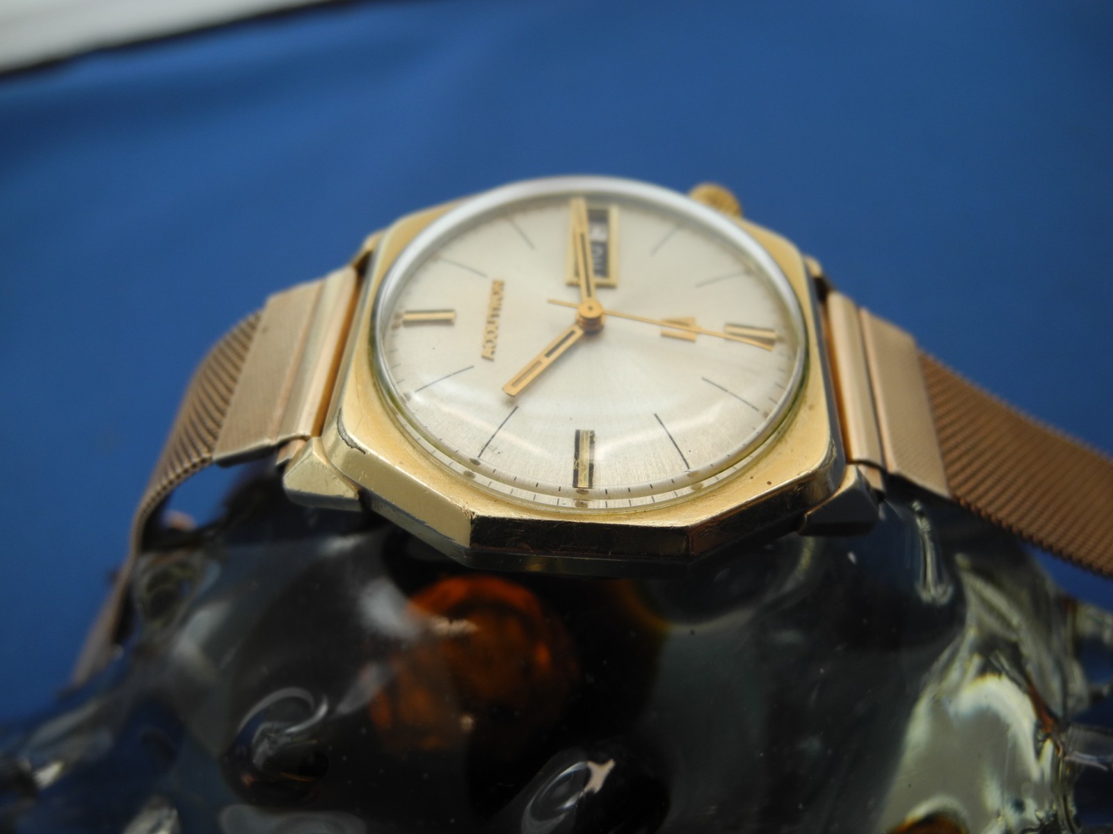 BULOVA ACCUTRON,W/DAY DATE, «M8» WATCH 218,OCTAGON CASE, RUNS