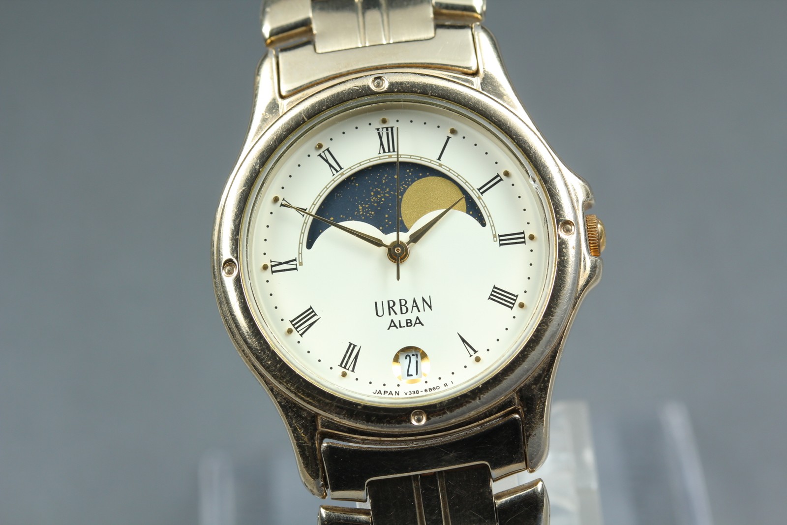 Vintage 1992 Exc+5 Seiko Alba V338-6B40 Gold Moon Phase Date 32mm Qz Men’s Watch