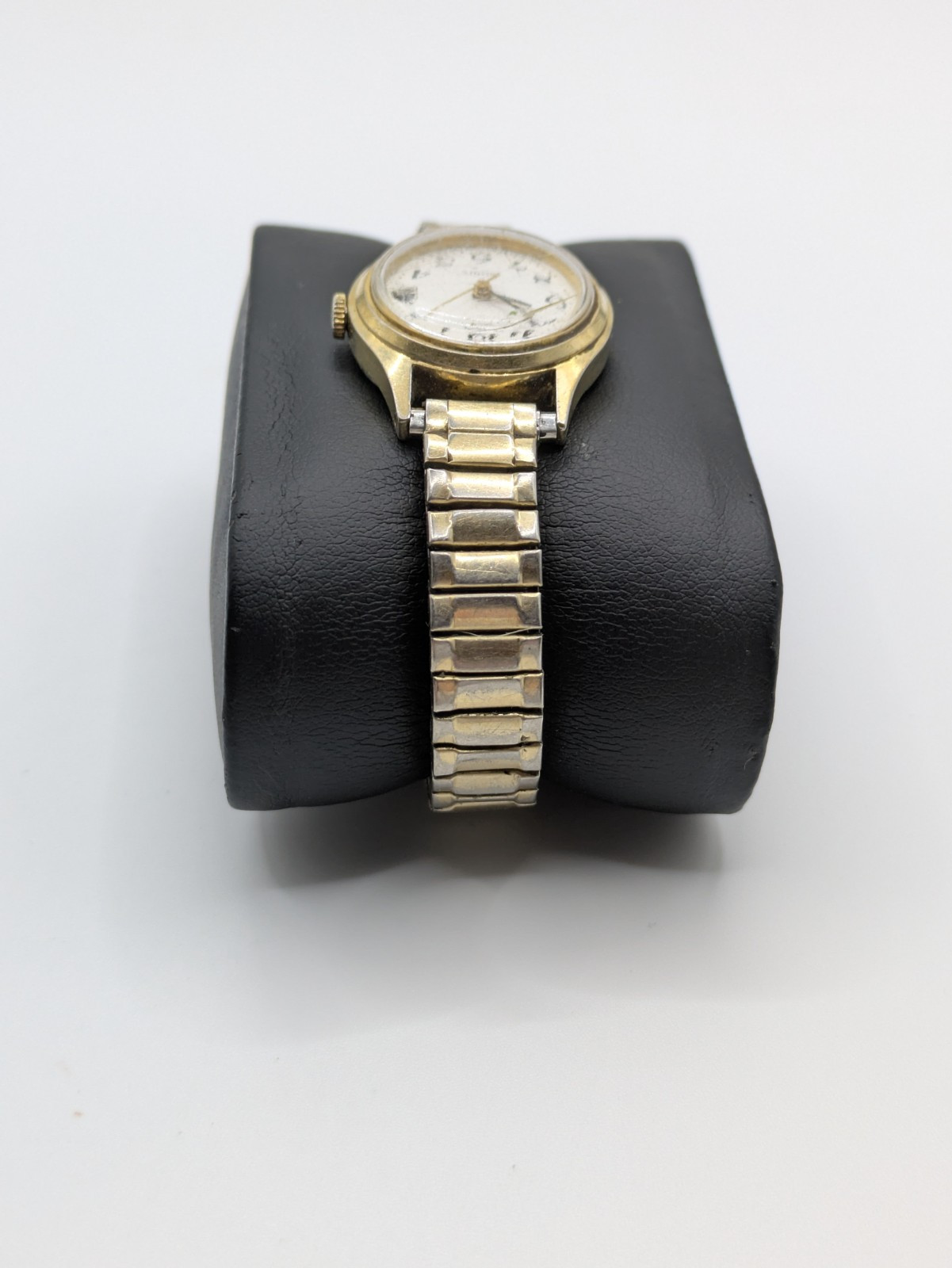 Pulsar Y642A Quartz Watch Gold Tone Parts Repairs Untested 24.8mm