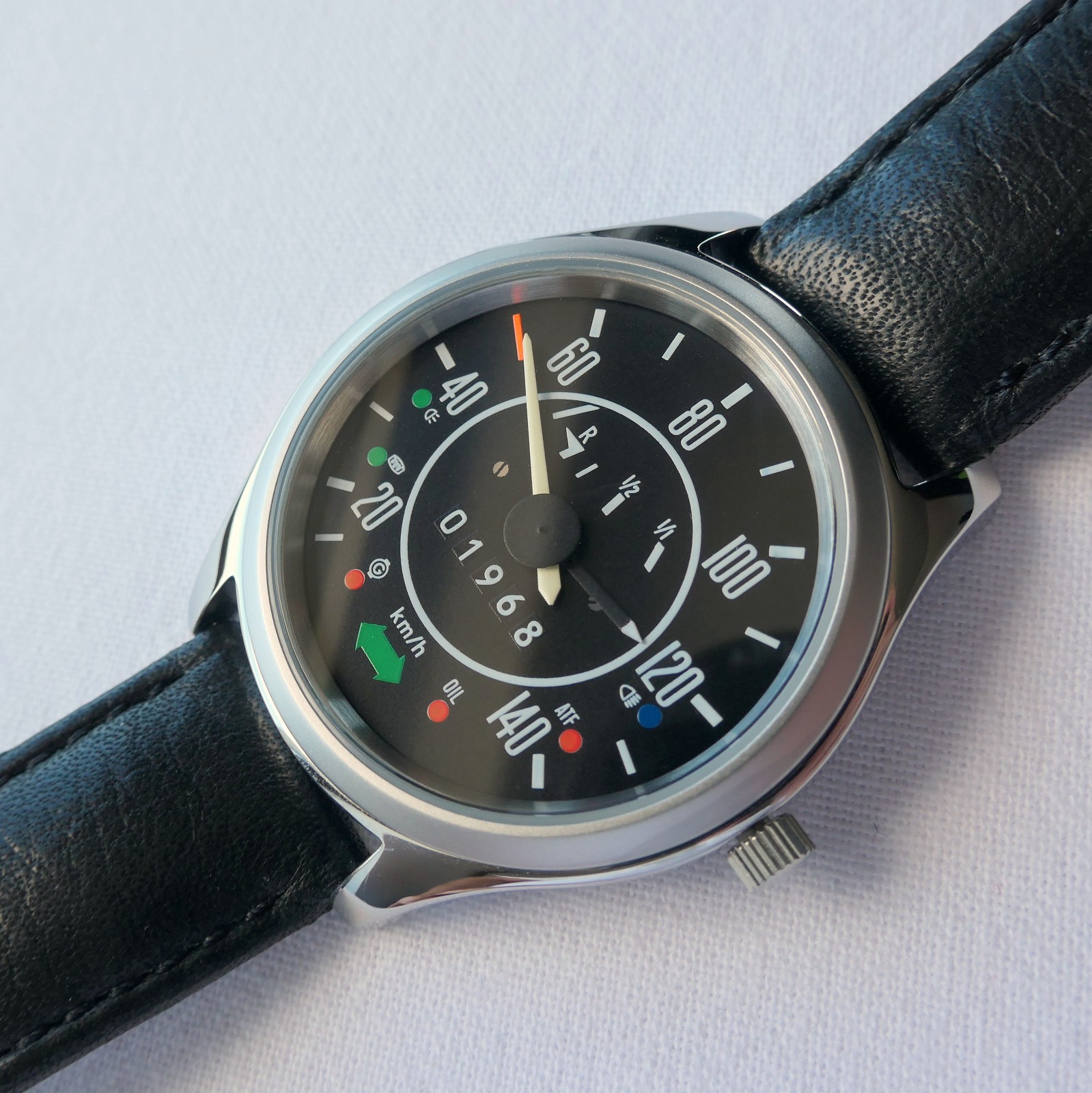Volkswagen VW 1968 Beetle Bug Kafer Classic Speedometer Car Accessory Watch
