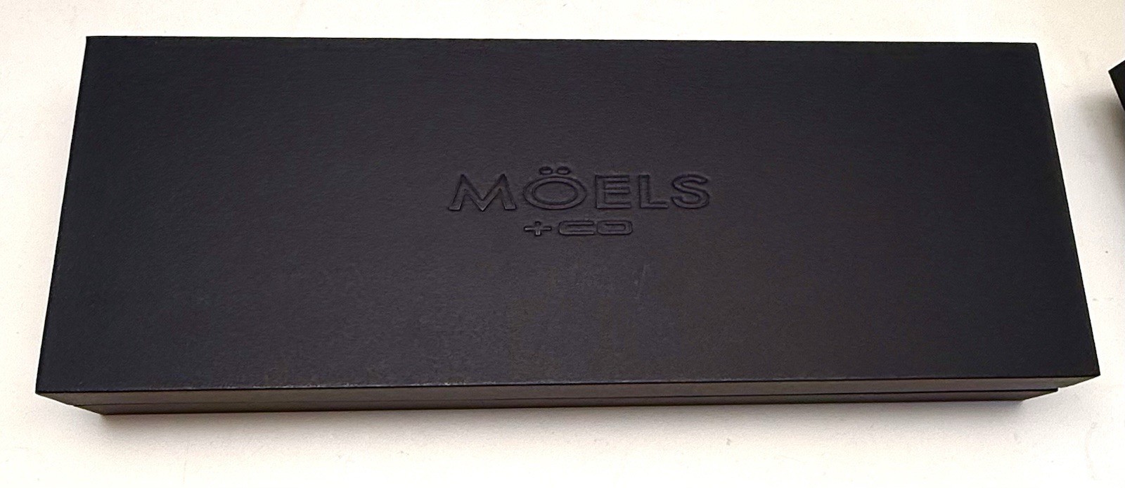NEW MOELS & CO 528 S2