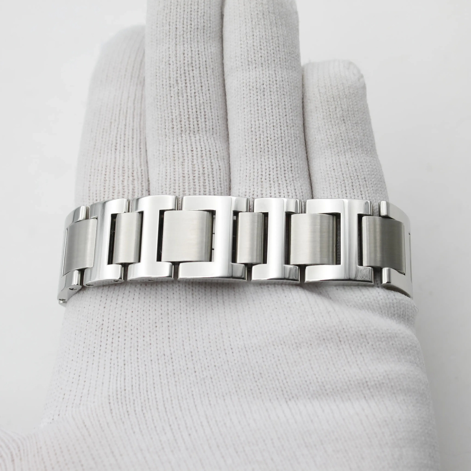 Cartier Ballon Bleu 36 Silver Guilloche Roman Dial Quartz Unisex Watch W69011Z4