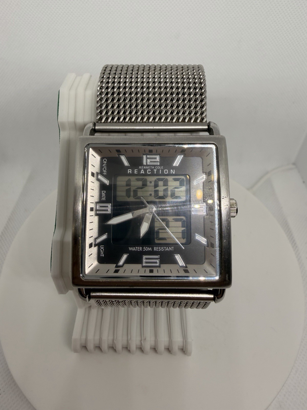 Kenneth Cole Reaction Ana-Digi Quartz 50m Black/Silver Dial Silver Mesh 40mm