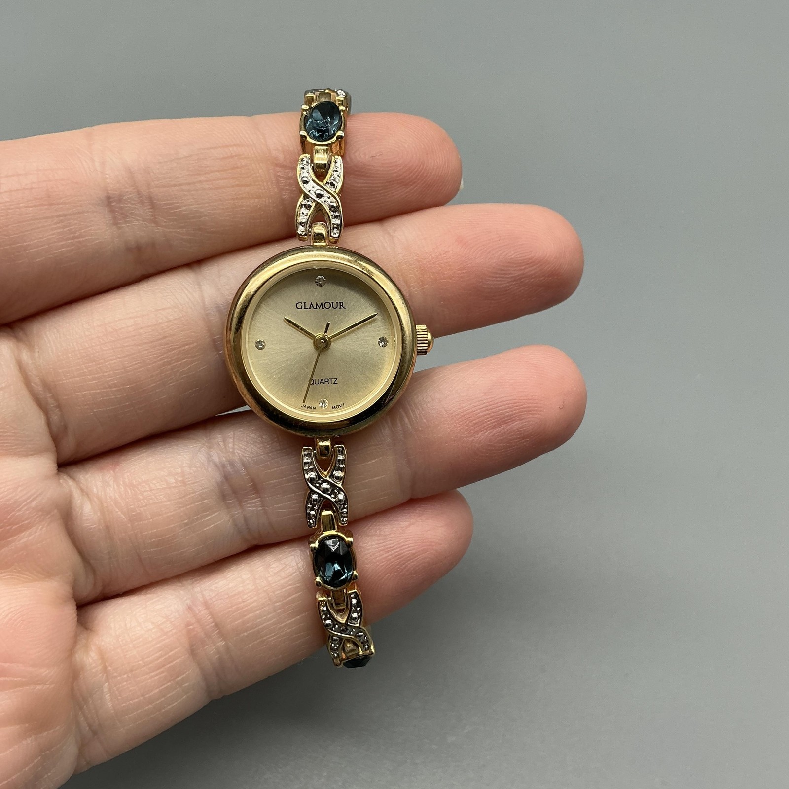 Glamour Womens Watch 22mm Gold Tone Gem Bracelet Blue Stones New Battery 7.5″