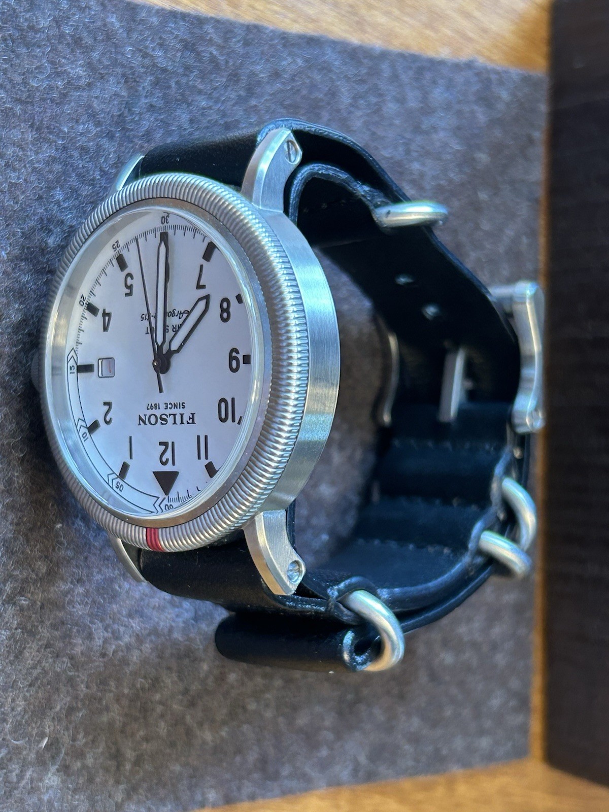 Filson Air Scout Argonite-715 Limited Edition 1 of 350 EUC