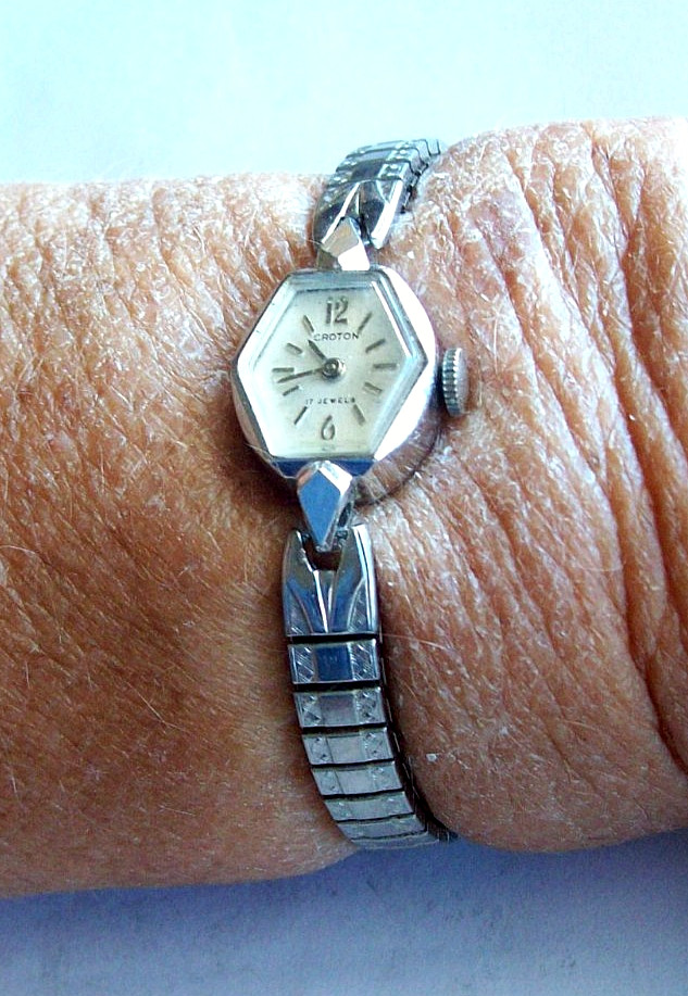 Hexagonal Croton 17J Swiss Mechanical Ladies Watch w/Box 10K Gold RGP Runs Nice