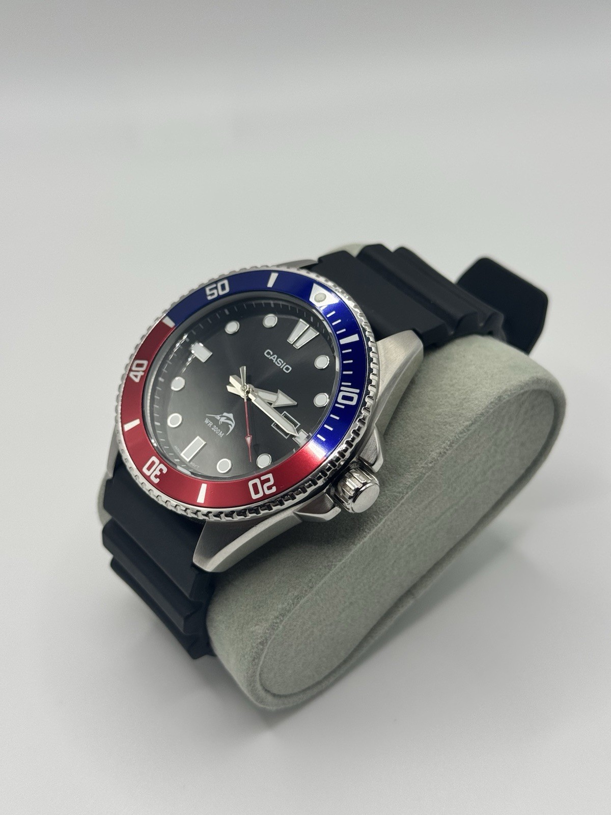 Mens Casio Marlin Duro Pepsi Diver Watch