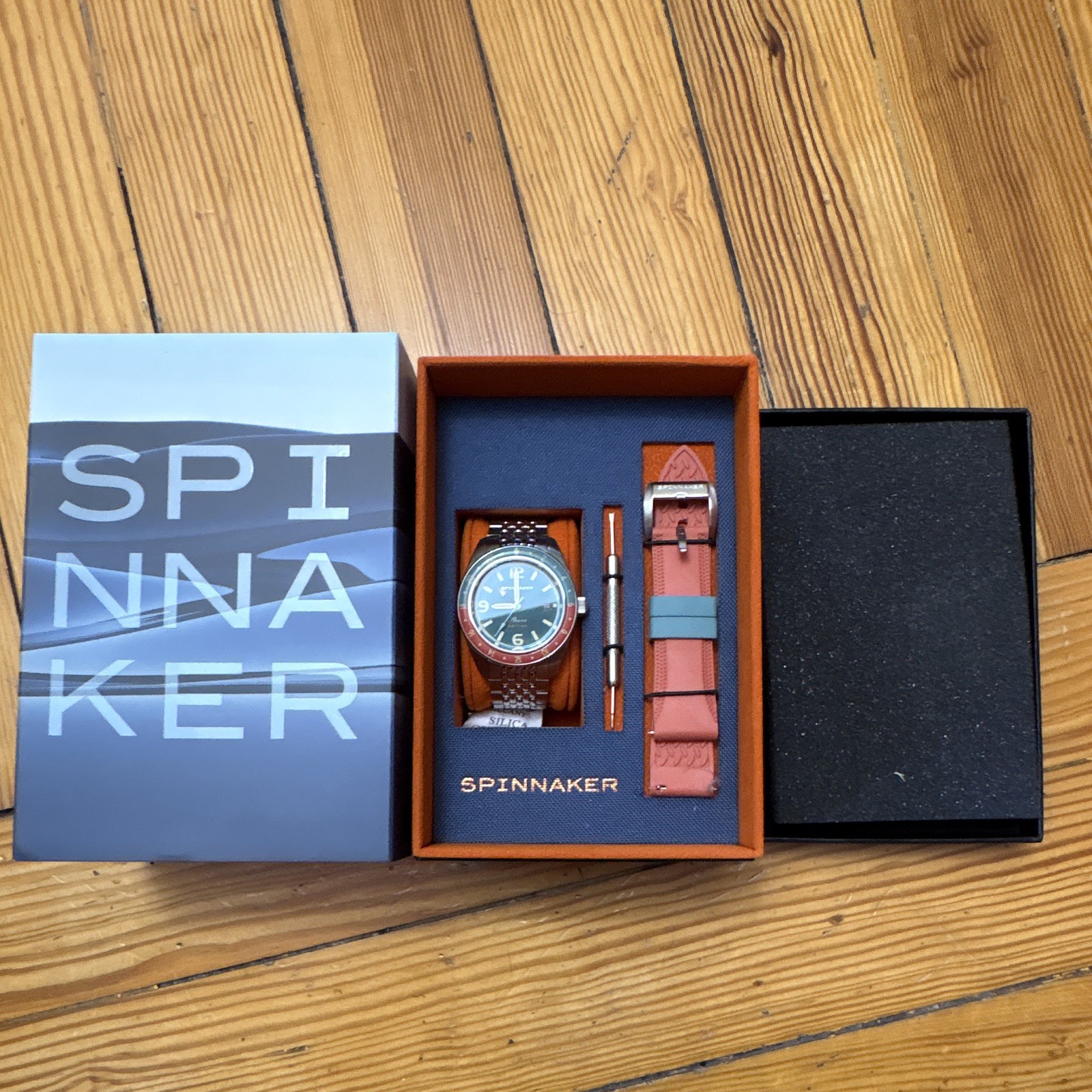 Spinnaker Fleuss Automatic Blue Dial 150m Diver Watch Set w/ Extra Strap