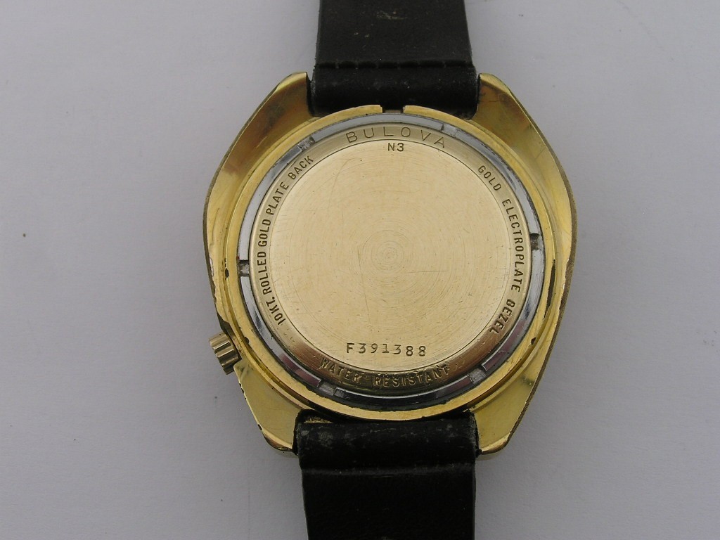 Vintage Bulova Accutron Coffin Case Watch 1973 Gold Color w/ Band Working