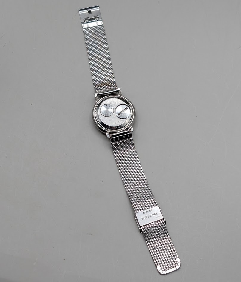 NOS Bulova Accutron 1972 N2 35mm Stainless Steel Watch Case Miltat Mesh Band