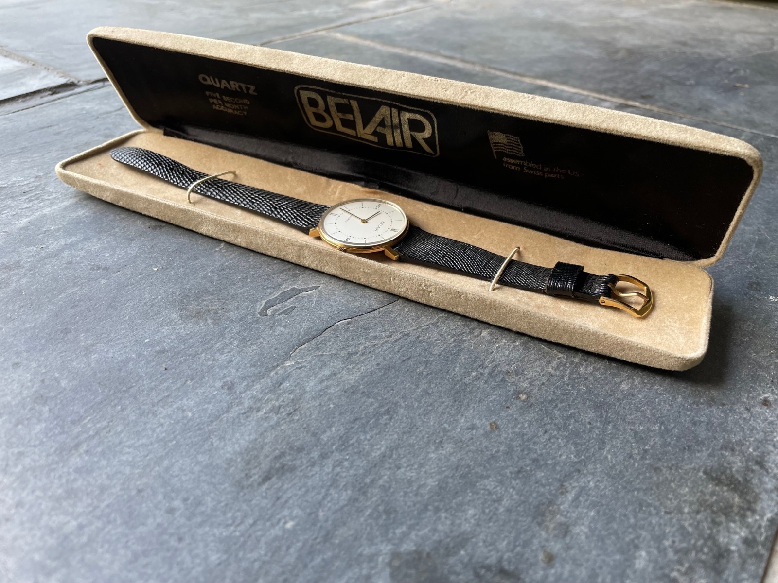 RUNS NOS Never Worn Vintage Belair Quartz Men’s Watch New Bat Classic Sleek Vtg