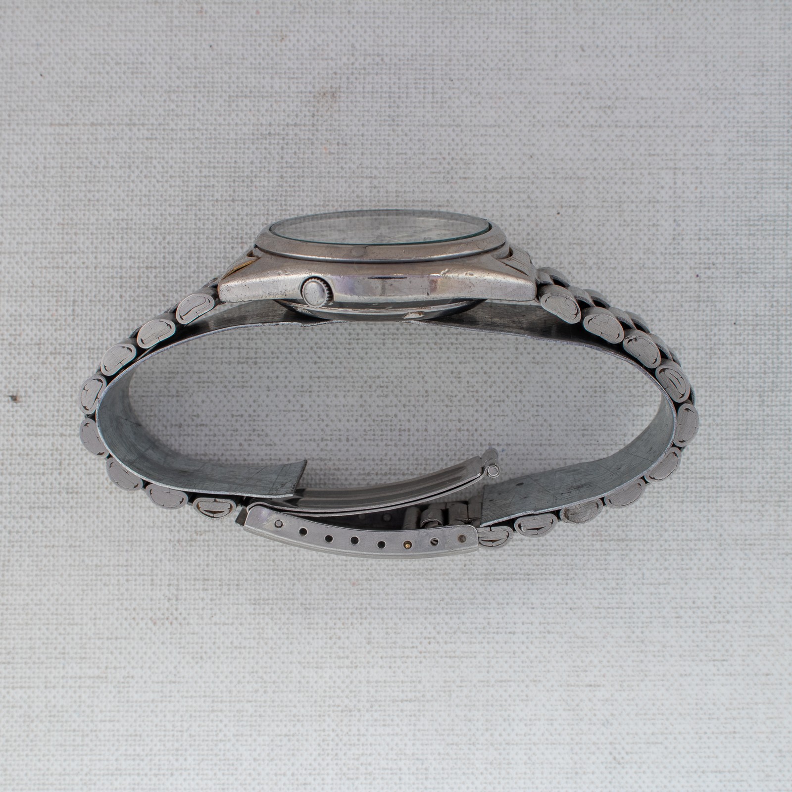 Vintage Seiko 5 Auto Watch Silver Sunburst Dial 7S26-3040 21J Arabic English Day