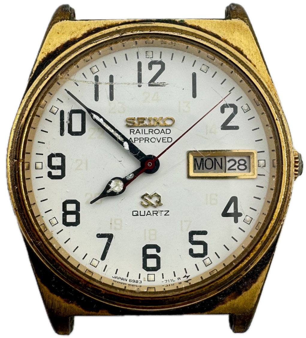 Vintage 33.5mm Seiko 6923-7039 SQ Railroad Approved Men’s Quartz Wristwatch
