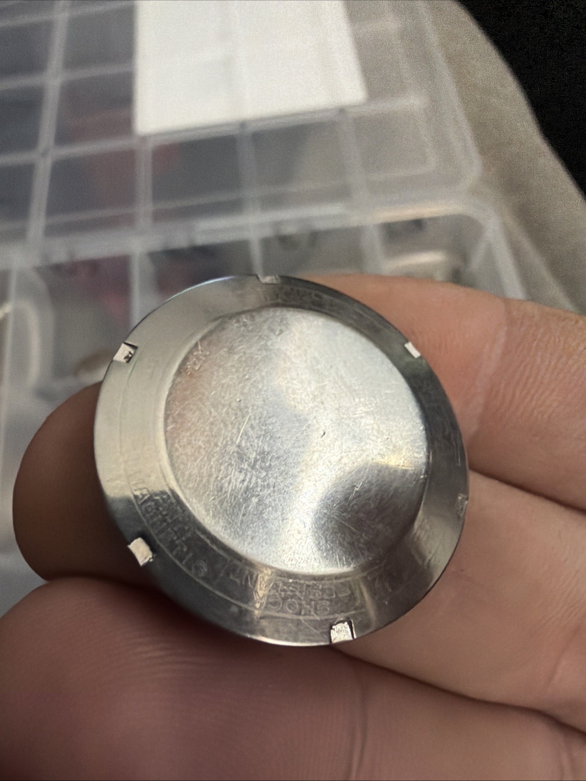 Vintage Caravelle 7574 Screw Down Case Back 31mm E18