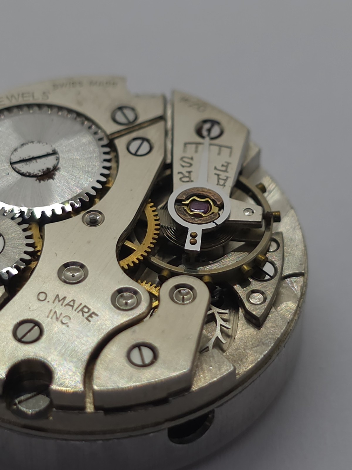Vintage O. Maire INC Cal. OM 115 Good Balance Main Spring Watch Movement Uhren
