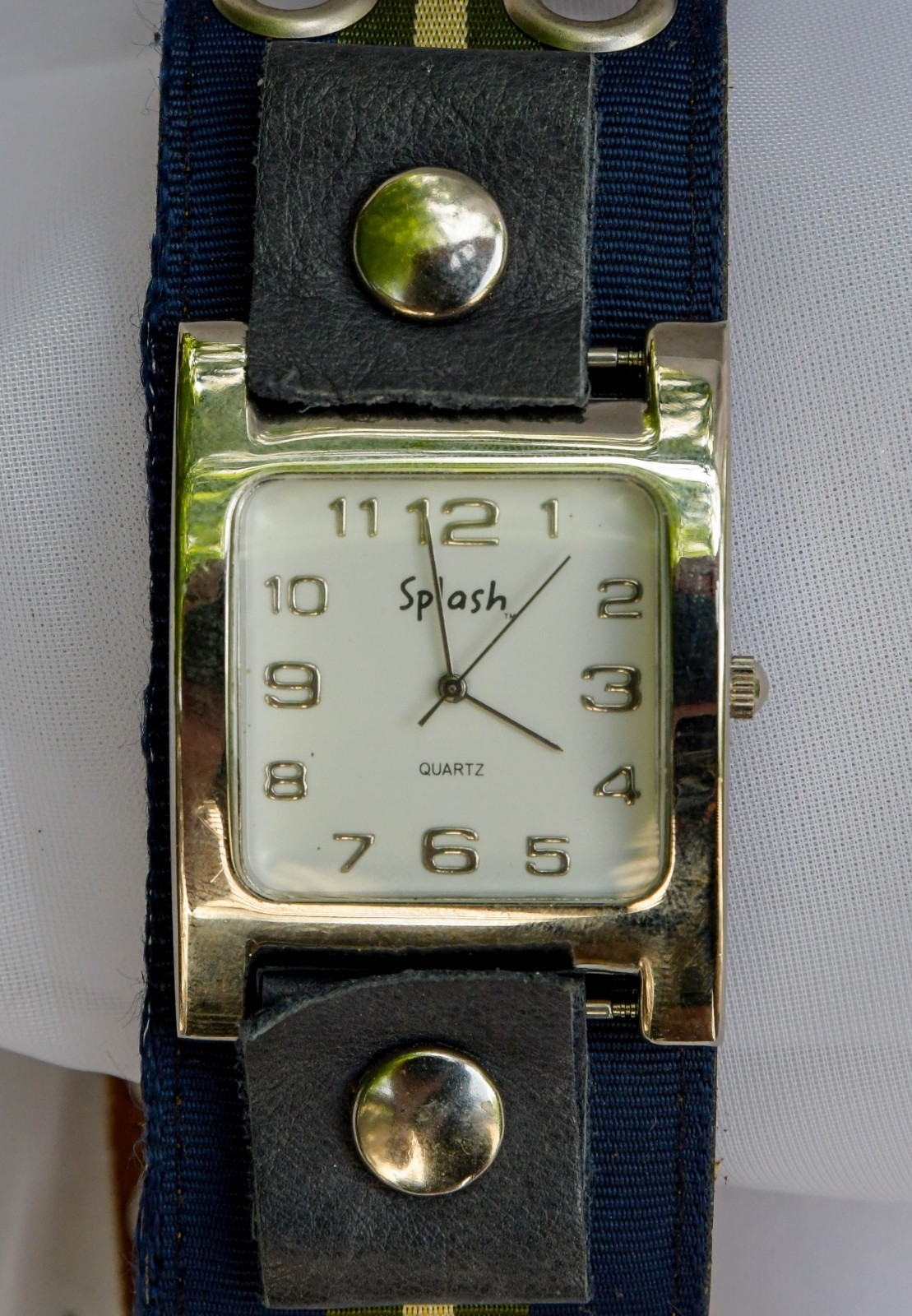 Vintage Splash watch with thick blue, green and cream band – WORKS