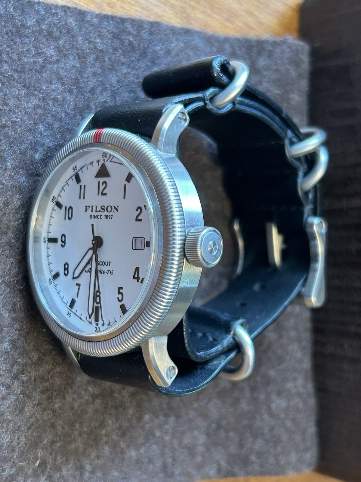 Filson Air Scout Argonite-715 Limited Edition 1 of 350 EUC