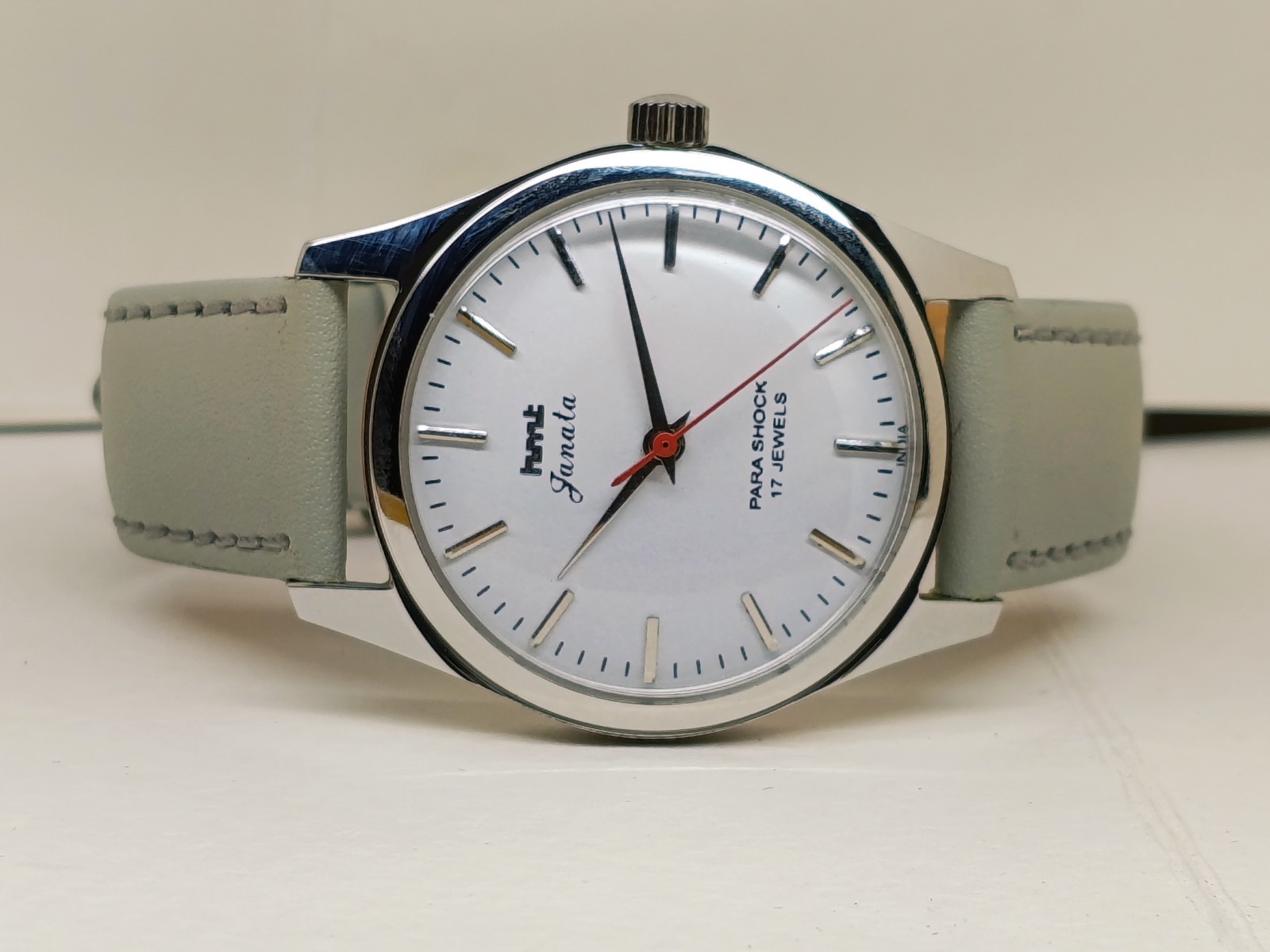 HAND WINDING VINTAGE HMT JANATA WHITE DIAL PARA SHOCK MECHANICAL WATCH FOR MENS