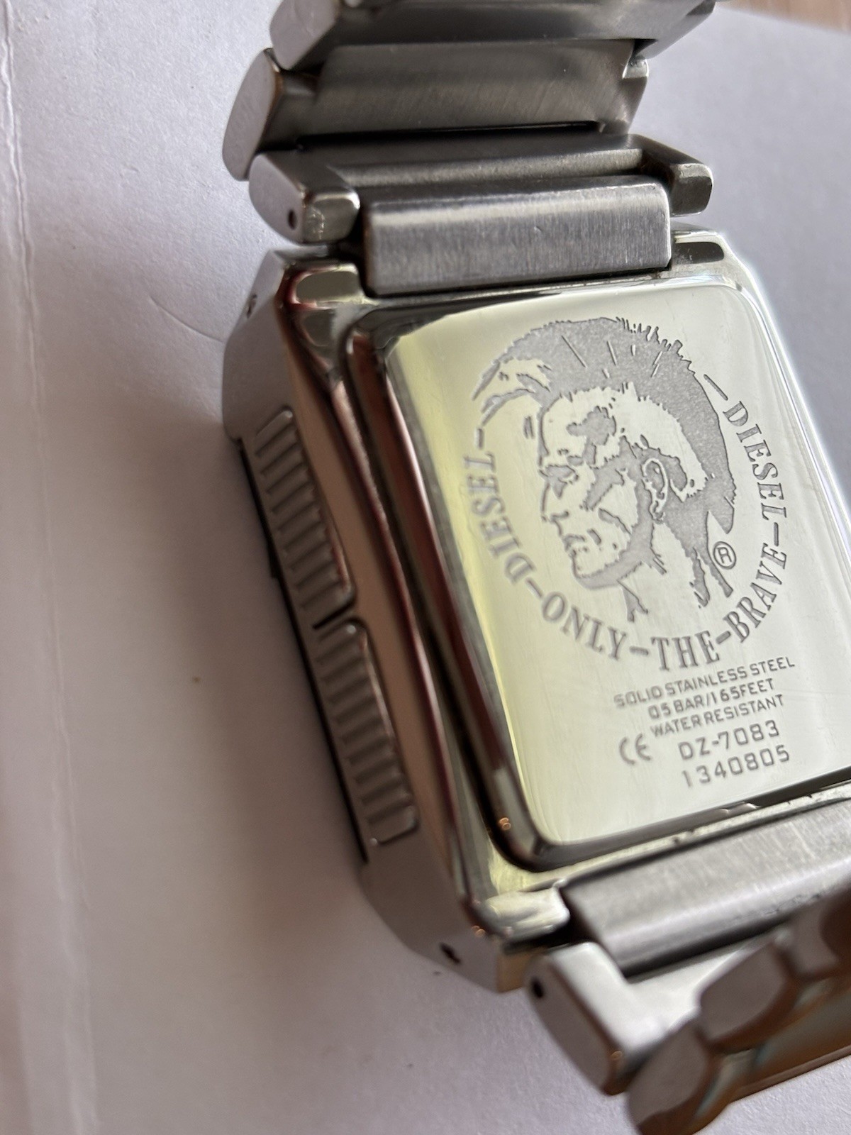 DIESEL DZ 7083 Stainless Steel Retro Watch Rare Box & Booklet