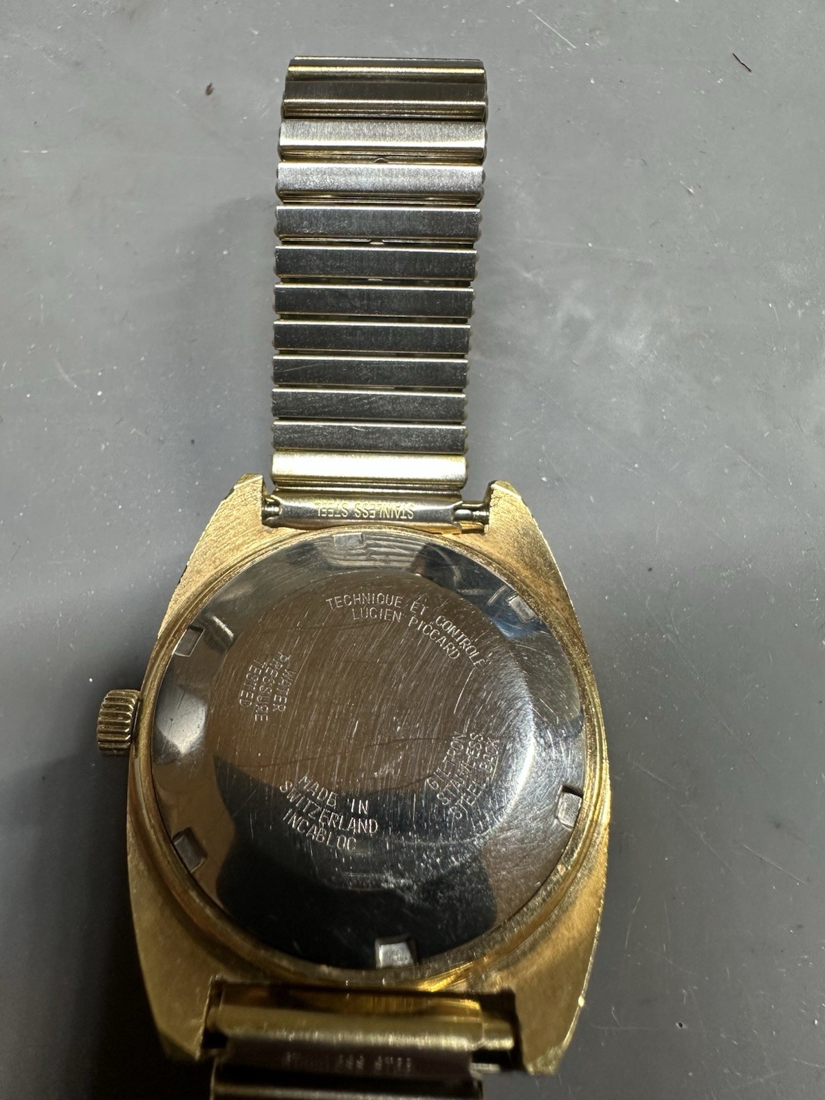 Vintage 32.5mm Gold Lucien Piccard Circa 101, Serviced