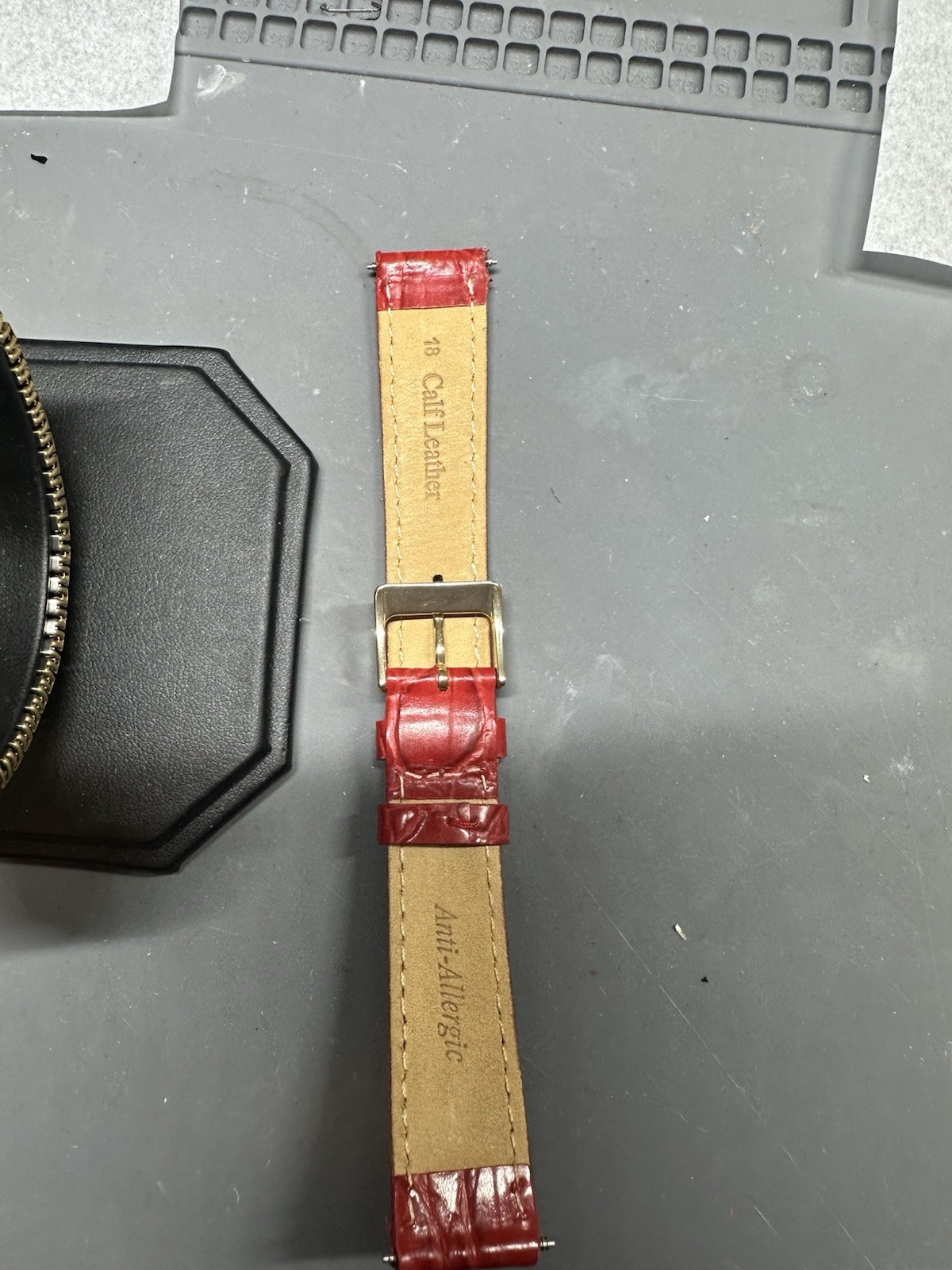 Vintage 32.5mm Gold Lucien Piccard Circa 101, Serviced