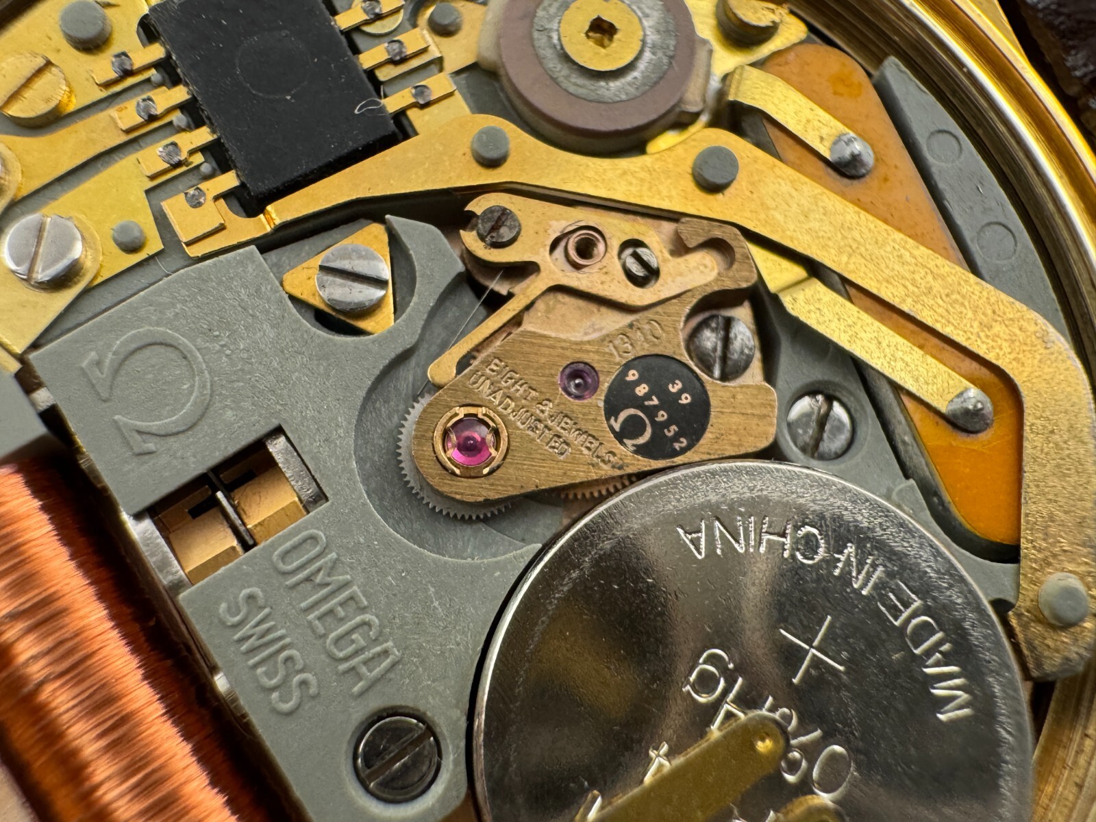 Vintage OMEGA 196.0030 Genève Megaquartz 32 KHz Brown Dial Cal Ω 1310 – 39 mm
