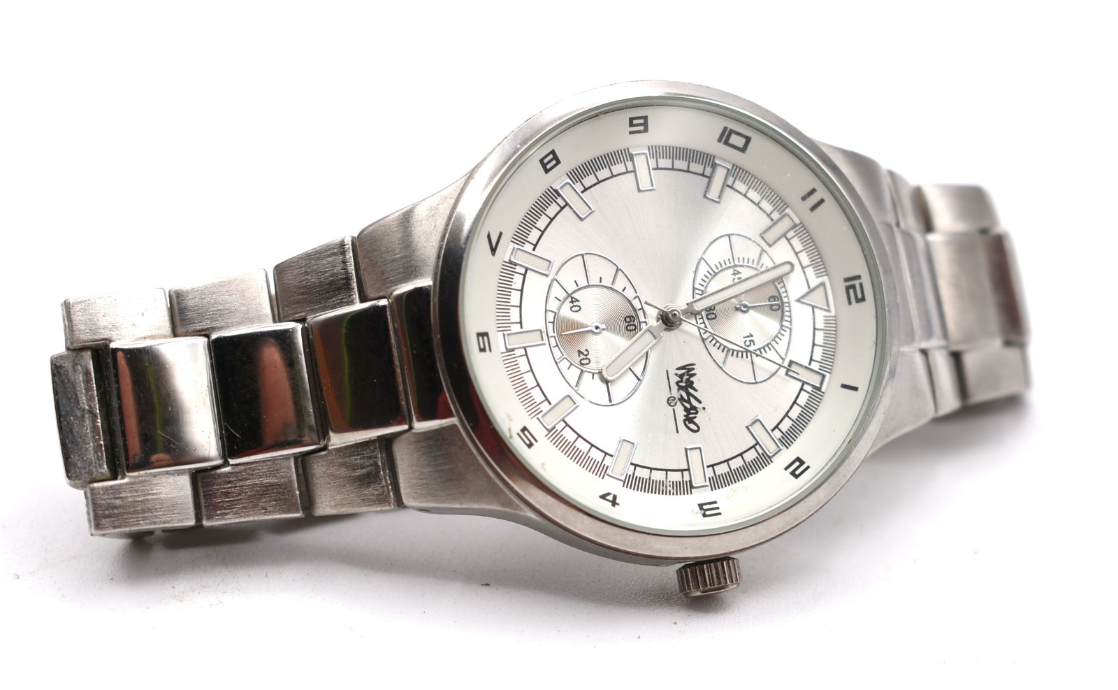 Men’s Mossimo Metal Watch-does run