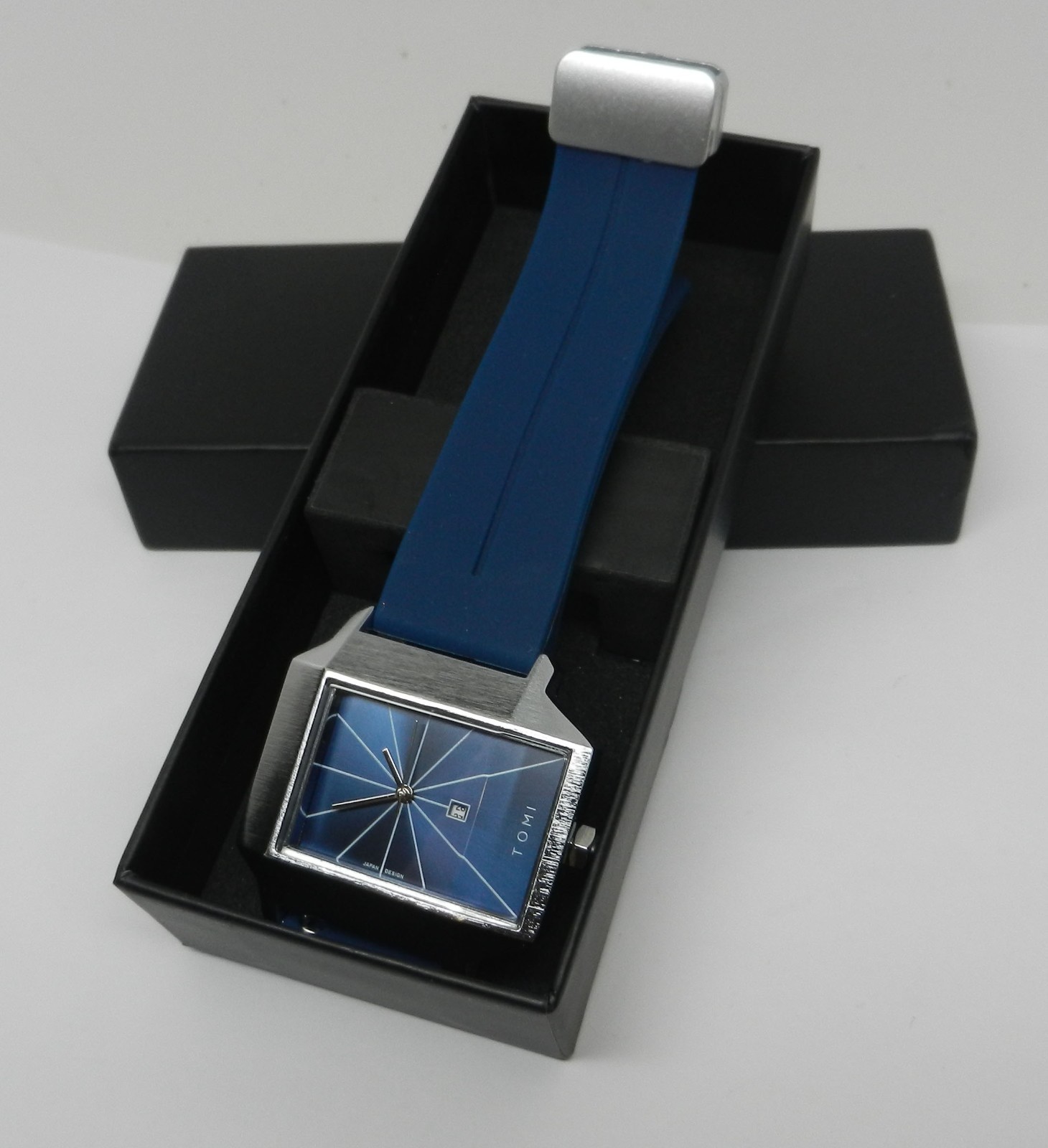 Men’s Remaster02 40mm Rectangular Blue Dial Brushed Finish Faceted Crystal Watch