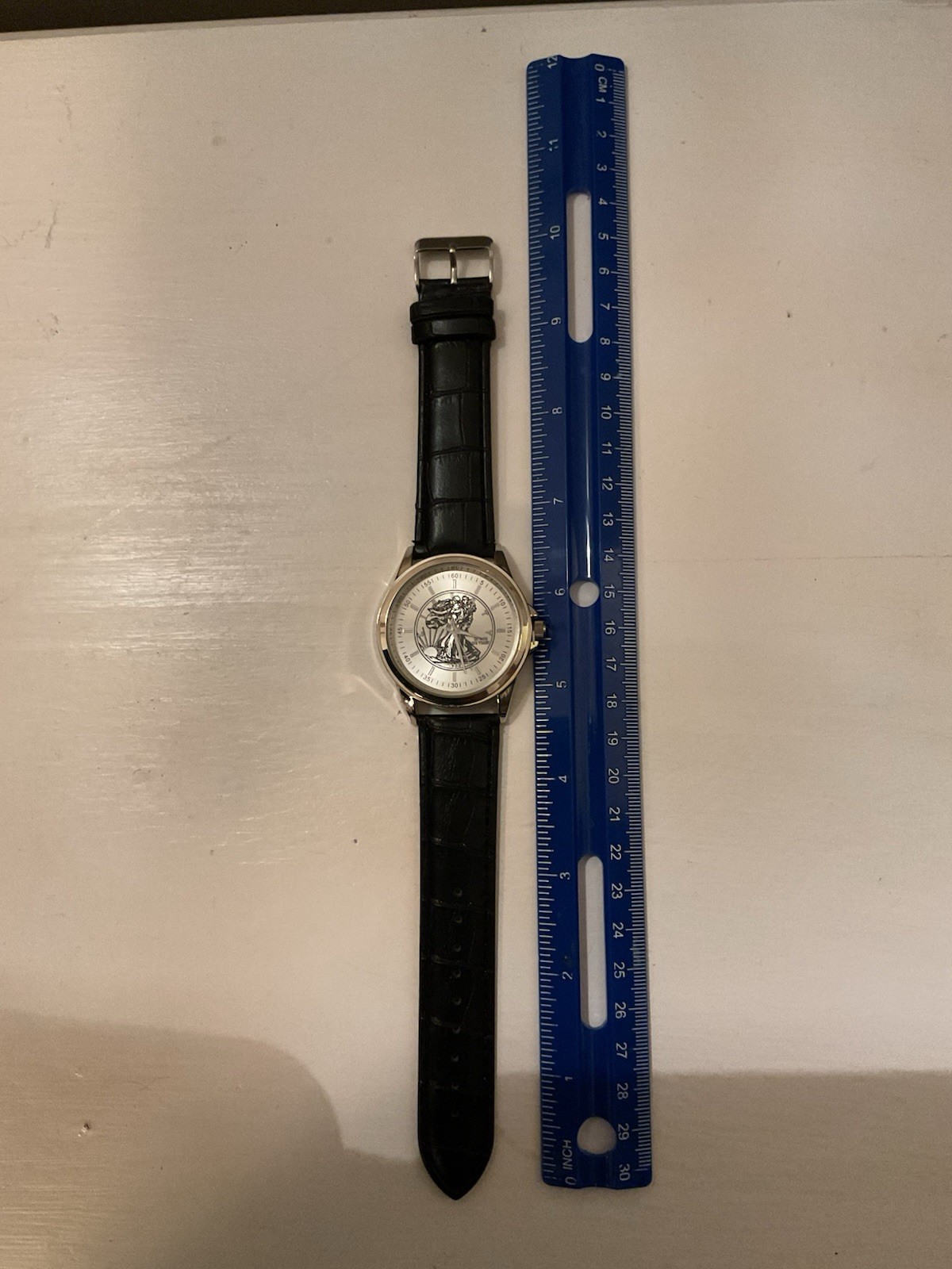 NEW CLASSIC LADY LIBERTY MENS WATCH FAUX LEATHER BLACK STRAP